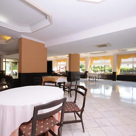 Siesta Hotel